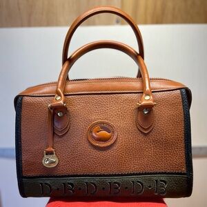 RARE Dooney & Bourke Tan Forest Green All Weather Leather Satchel Hand Bag Purse